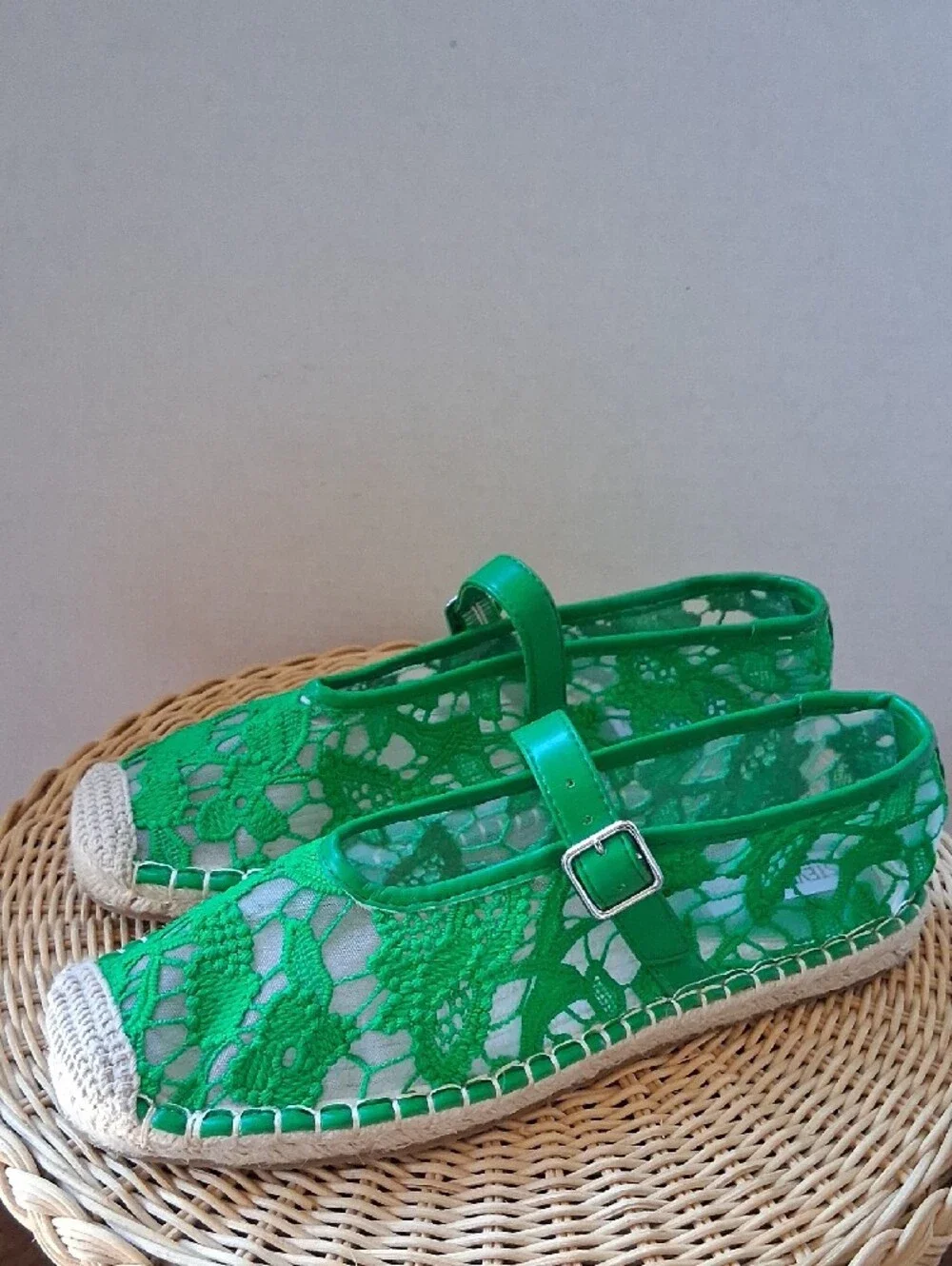 NWOT Steve Madden Green Lace Mary Jane Espadrilles